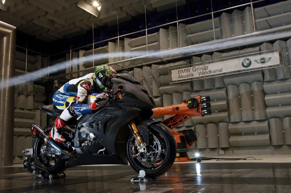 Smoke wands and wool tufts can illustrate flow behaviour in wind tunnel tests. CREDIT: motorcyclenews.com